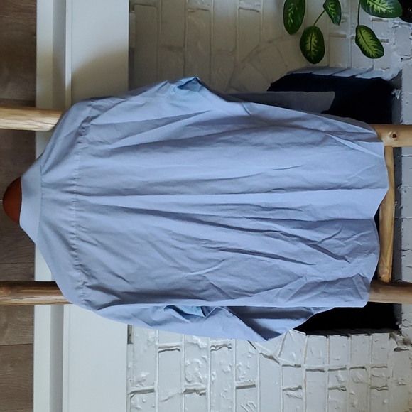 Men's blue Geoffrey Beene casual button down shirt. Neck 17, 34 by 35 - Picture 2 of 7